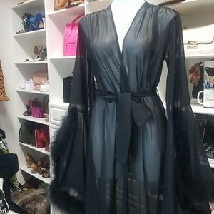 💥Glamour and Drama Boudoir Robe